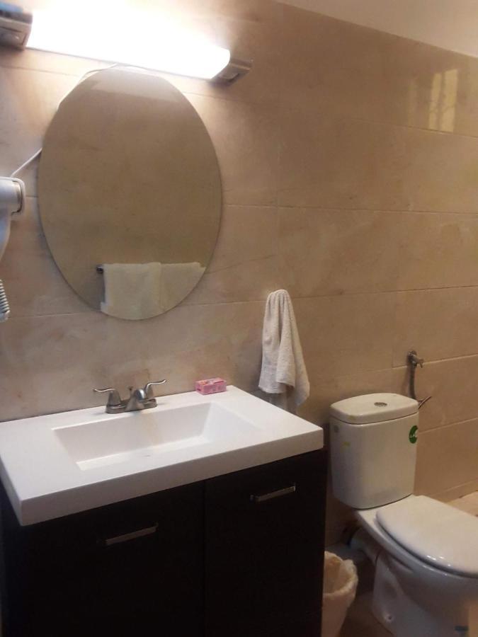 Riyan Apartment 콜롤리 외부 사진